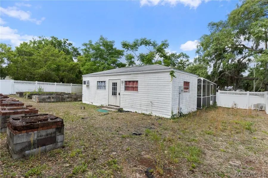 8429 S Linden Point, Floral City, FL 34436 - #2