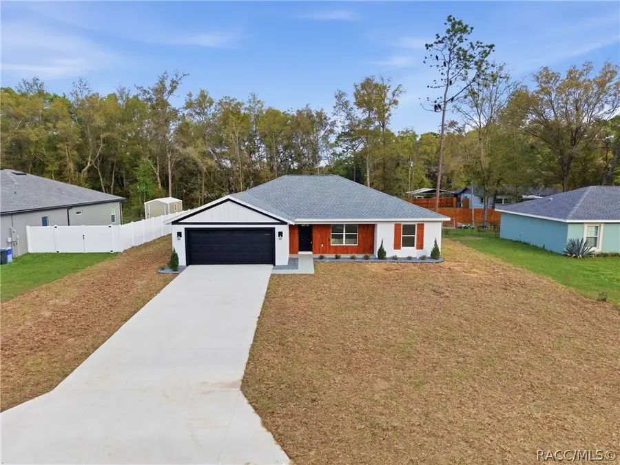8282 N Pitcairn Way, Citrus Springs, FL 34434 - #2