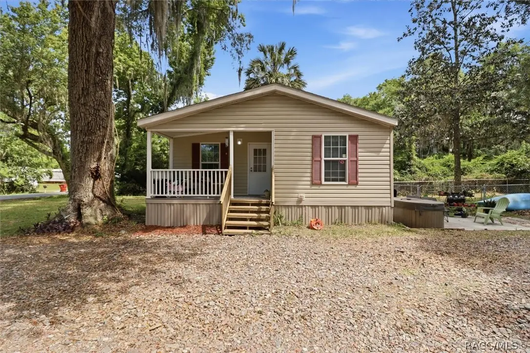 2601 Cr 426b, Lake Panasoffkee, FL 33538 - #1