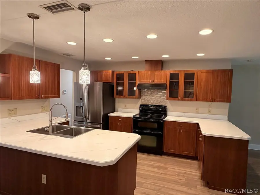 521 Hiawatha Avenue, Inverness, FL 34452 - #2