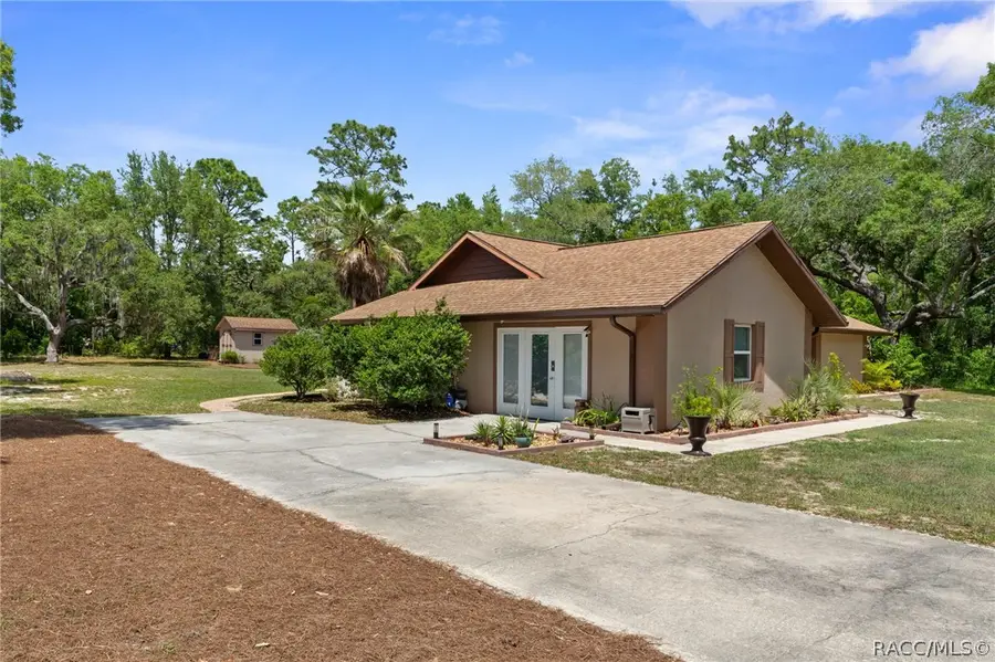 807 W National Street, Hernando, FL 34442 - #3