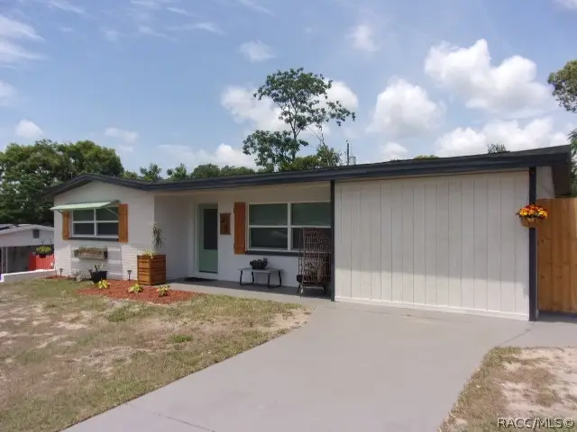 22 S Monroe Street, Beverly Hills, FL 34465 - #1