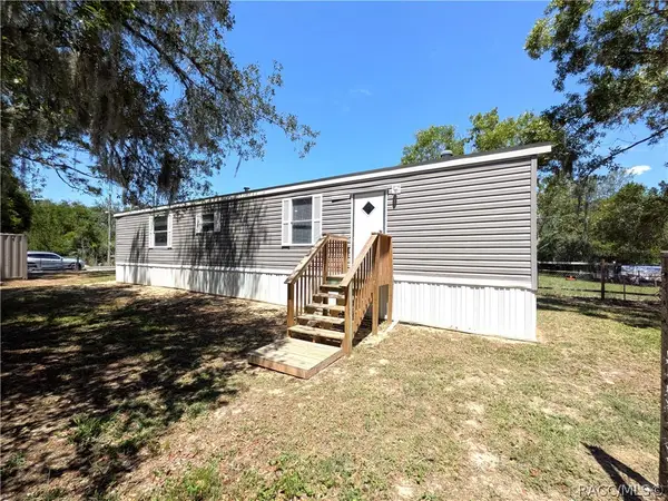 5416 W Cougar Lane, Dunnellon, FL 34433