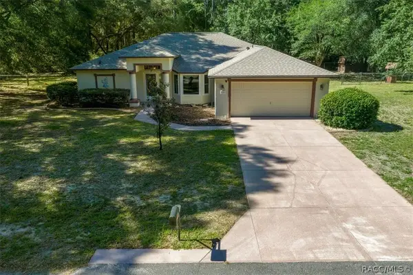 84 W Lathan Lane, Citrus Springs, FL 34434