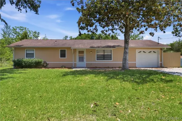 5087 S Louise Point, Homosassa, FL 34446