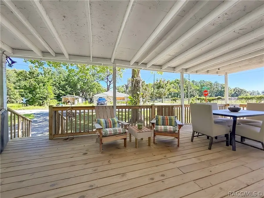 668 NE 8th Avenue, Crystal River, FL 34428 - #3