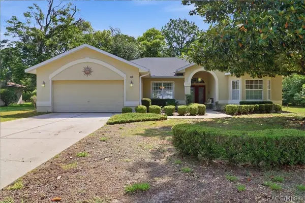 69 Oak Village Boulevard S, Homosassa, FL 34446