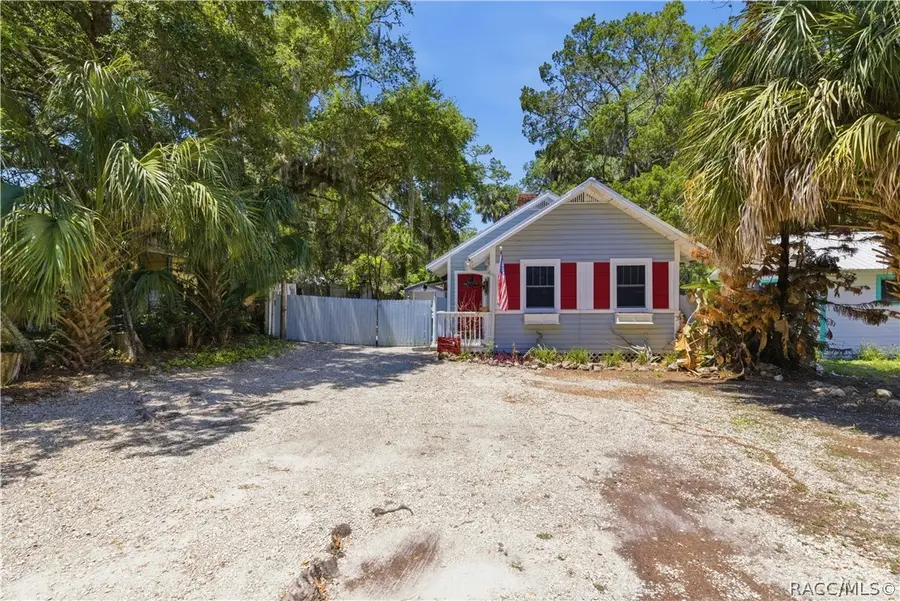 7 61st Street, Yankeetown, FL 34498 - #3