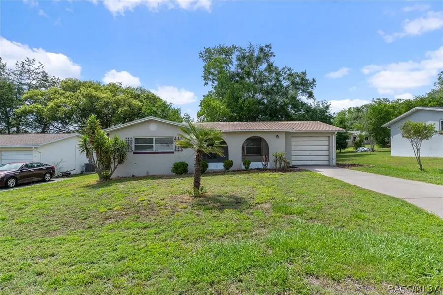 75 S Osceola Street, Beverly Hills, FL 34465 - #3