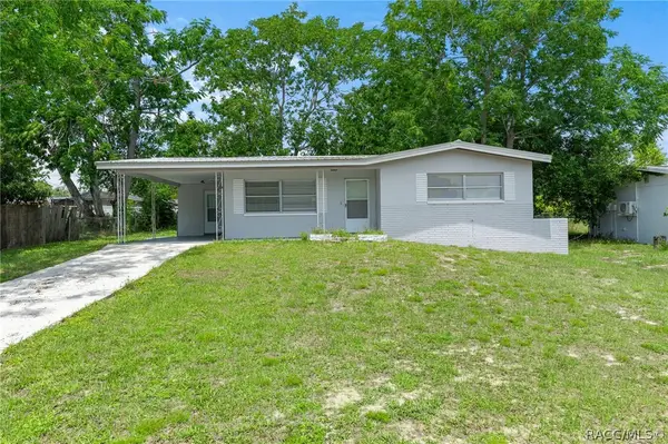 16 S Desoto Street, Beverly Hills, FL 34465