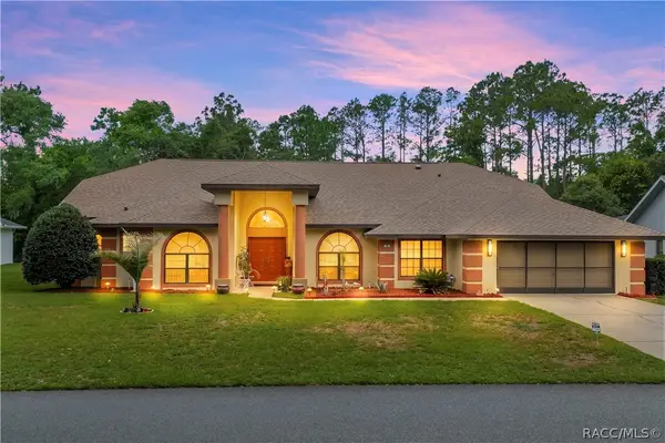 42 Pine Drive, Homosassa, FL 34446
