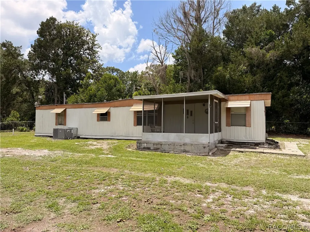 8582 W Admiral Byrd Lane, Crystal River, FL 34429 - #1