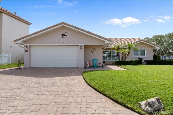 2221 N Kings Cove Point, Crystal River, FL 34429