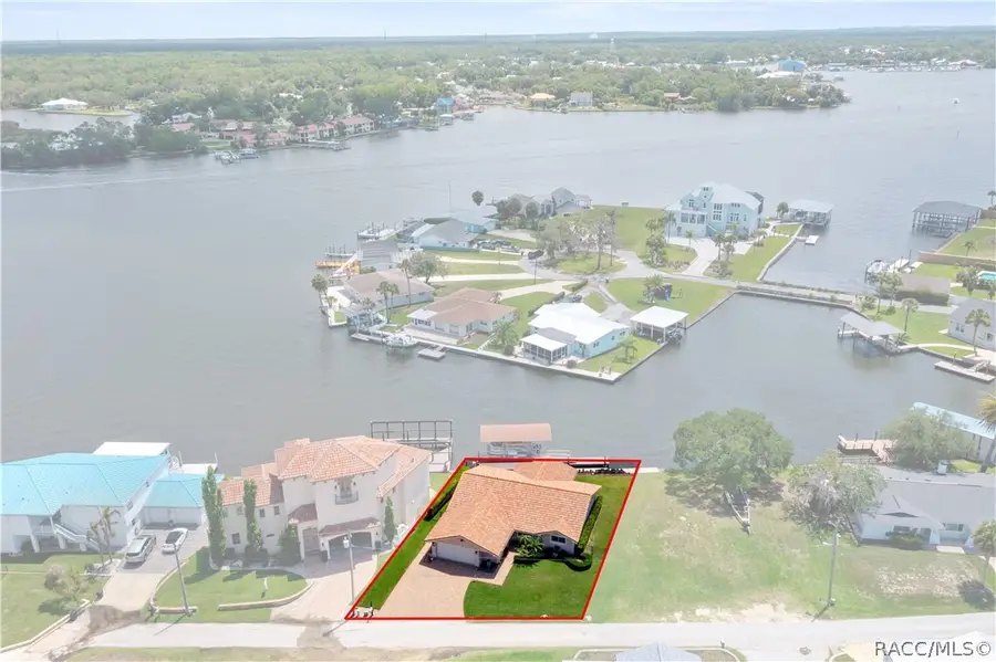2221 N Kings Cove Point, Crystal River, FL 34429 - #2