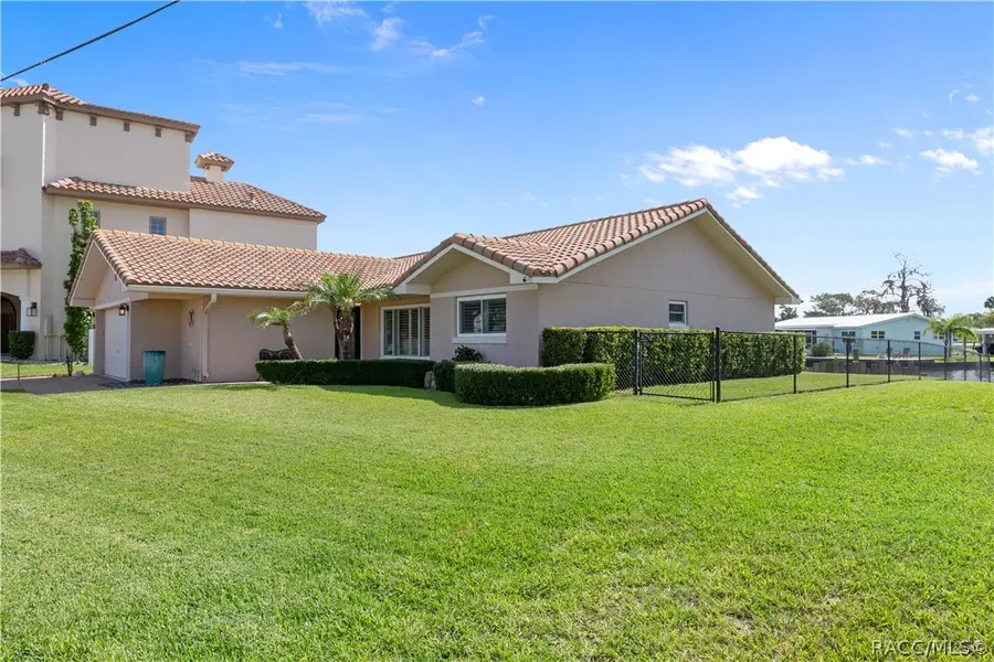 2221 N Kings Cove Point, Crystal River, FL 34429 - #3