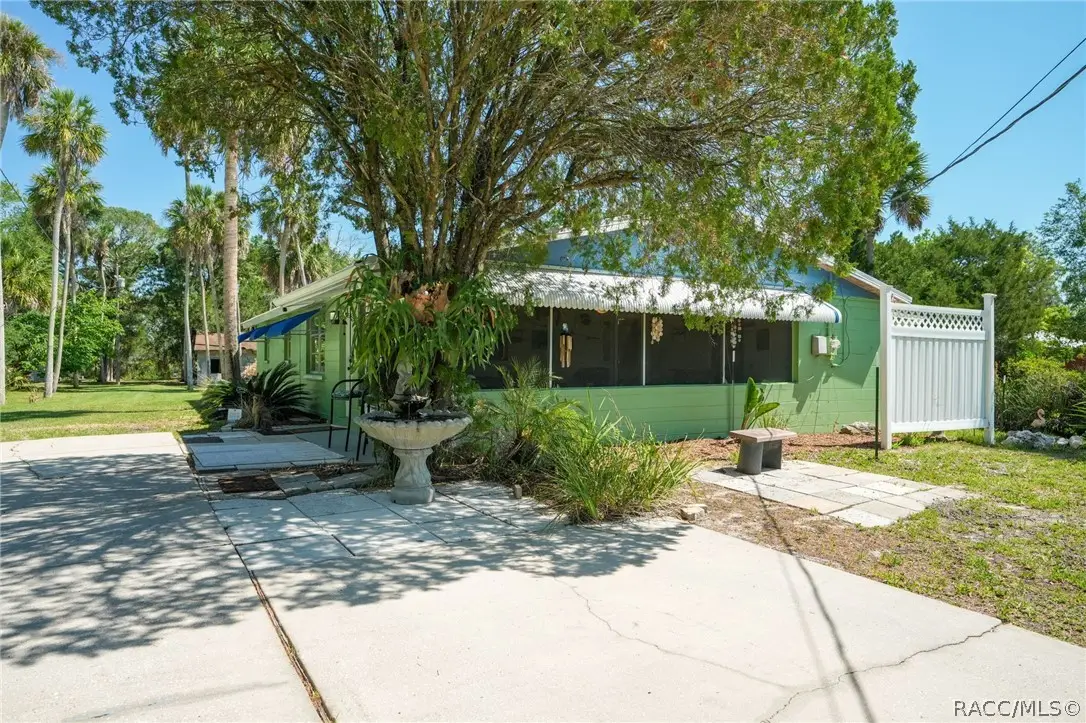 10709 W Halls River Road, Homosassa, FL 34448 - #1