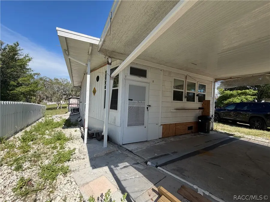 9454 Gray Fox Drive, Weeki Wachee, FL 34613 - #2