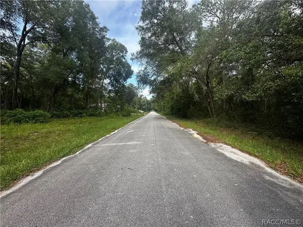 3698 E Johnson Place, Inverness, FL 34453