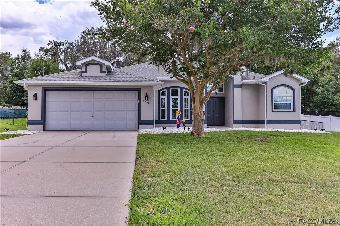 5904 W Meadowpark Lane, Crystal River, FL 34429 - #1