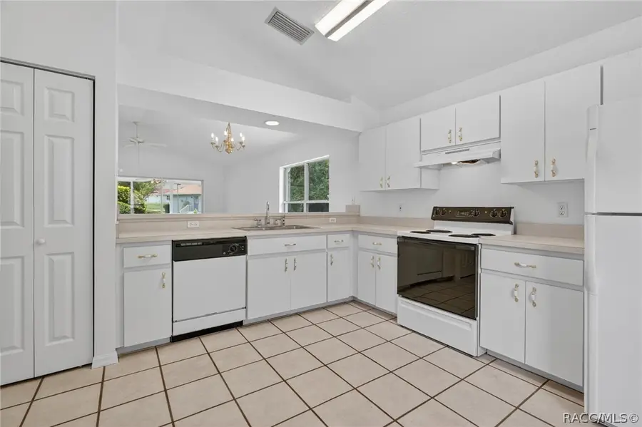 660 W Sunset Strip Drive, Beverly Hills, FL 34465 - #2