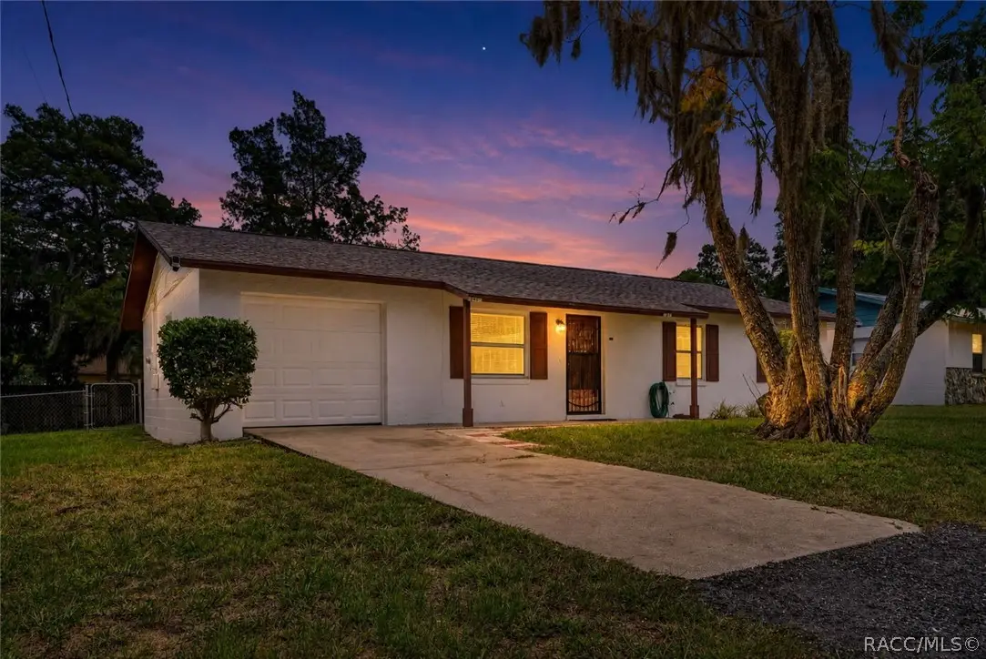 2319 S Tennyson Point, Homosassa, FL 34448 - #1