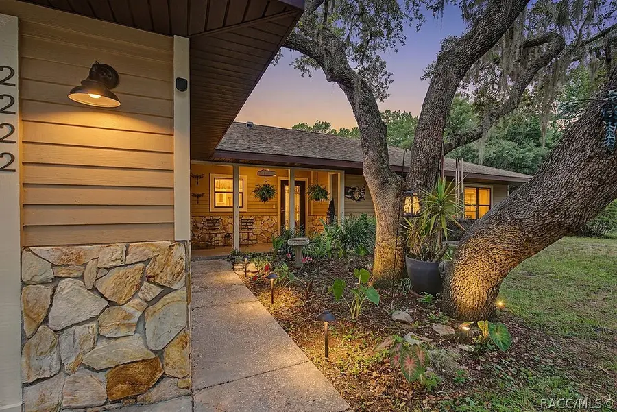 2222 S Bolton Avenue, Homosassa, FL 34448 - #2
