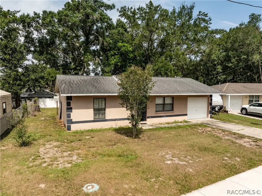 805 Pleasantdale Drive, Wildwood, FL 34785 - #2