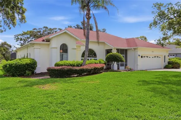9401 Merriweather Drive, Weeki Wachee, FL 34613