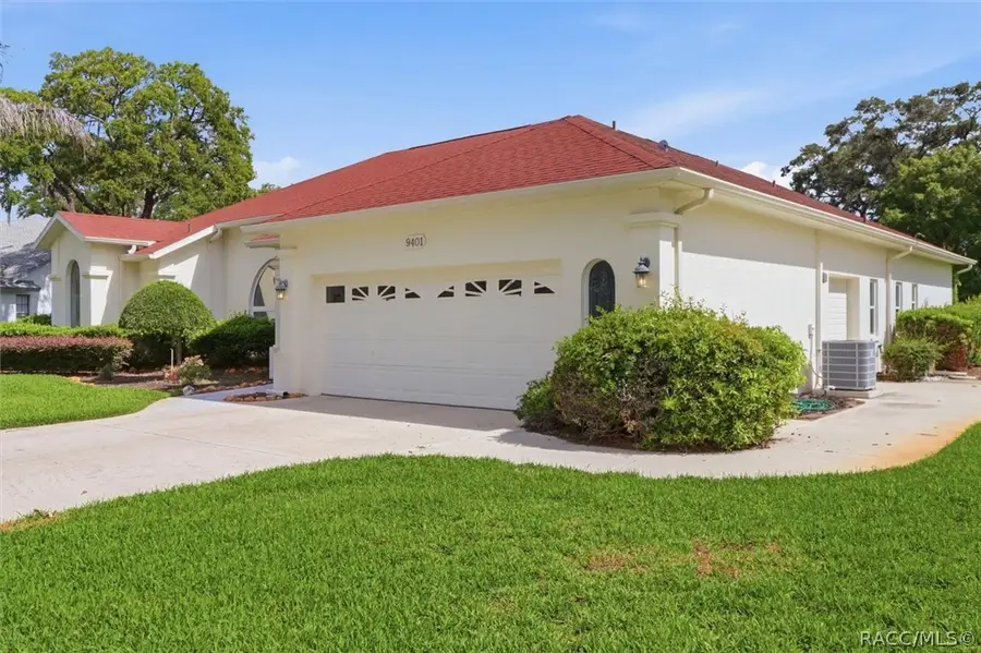 9401 Merriweather Drive, Weeki Wachee, FL 34613 - #3