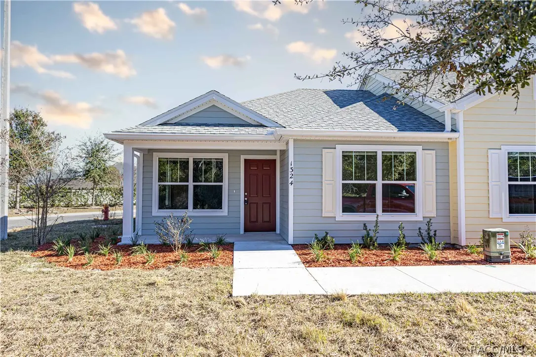 1324 Cottage Circle, Tavares, FL 32778 - #1