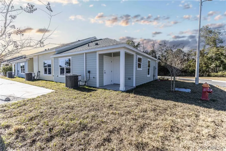1324 Cottage Circle, Tavares, FL 32778 - #2