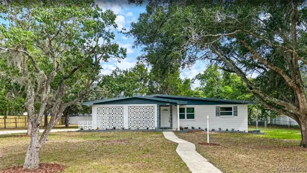 7240 W Avocado Street, Crystal River, FL 34429
