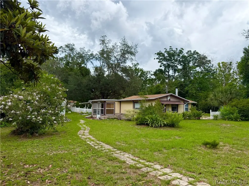 202 S Central Avenue, Inverness, FL 34452 - #1