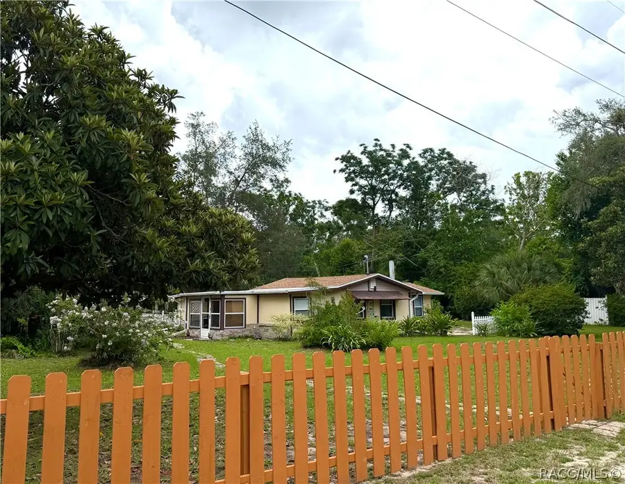 202 S Central Avenue, Inverness, FL 34452 - #2