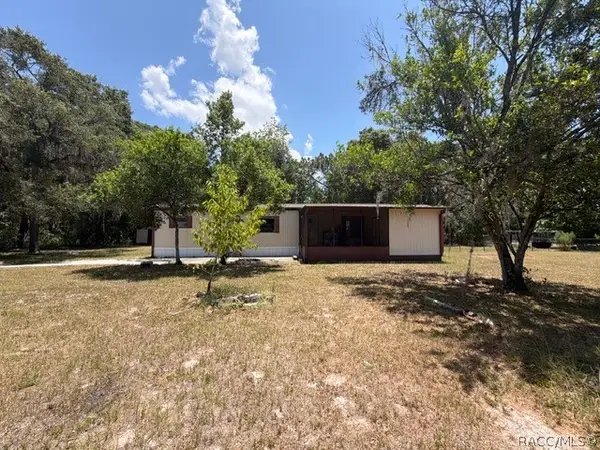 2645 N Crede Avenue, Crystal River, FL 34428