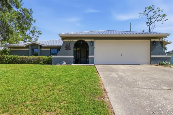 1900 W Alhambra Drive, Citrus Springs, FL 34434