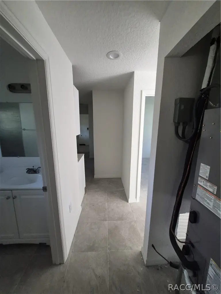 6 S Barbour Street, Beverly Hills, FL 34465 - #2