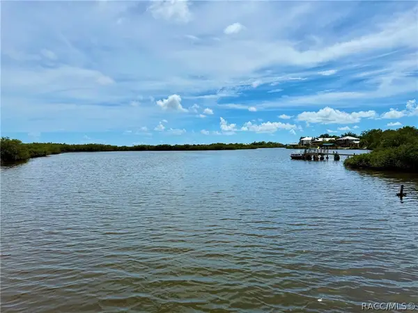 1488 S Estuary Drive, Crystal River, FL 34429