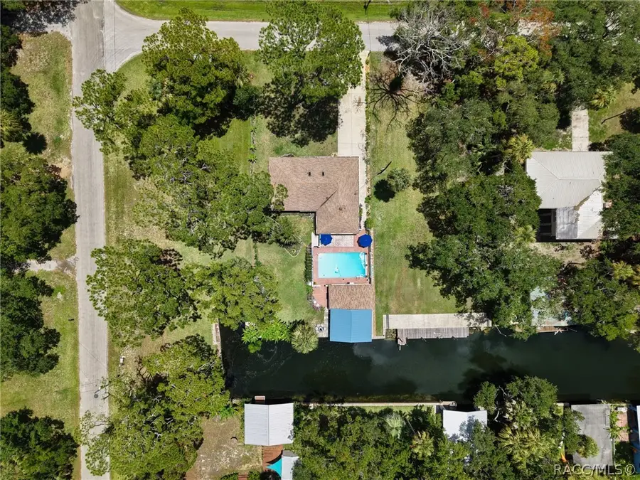 6 Hickory Avenue, Yankeetown, FL 34498 - #2