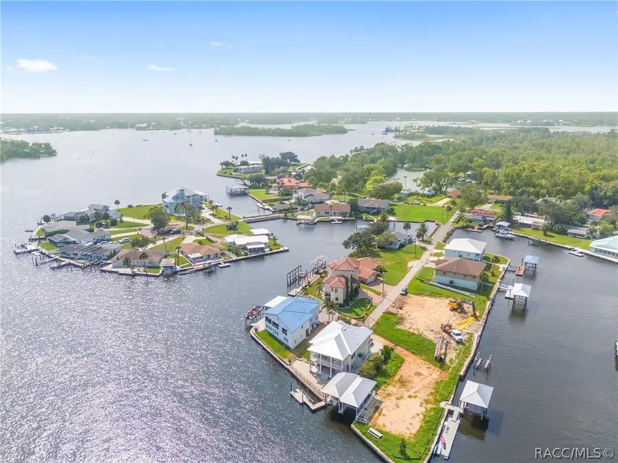 2243 N Kings Cove Point, Crystal River, FL 34429 - #3