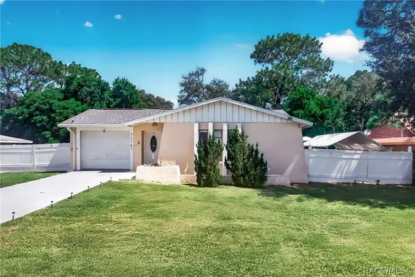 5579 W Pine Circle, Crystal River, FL 34429