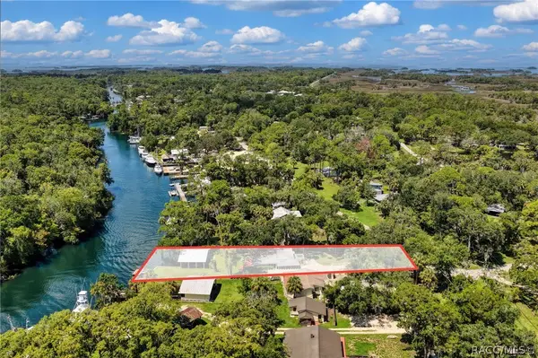 6509 Riverside Drive, Yankeetown, FL 34498