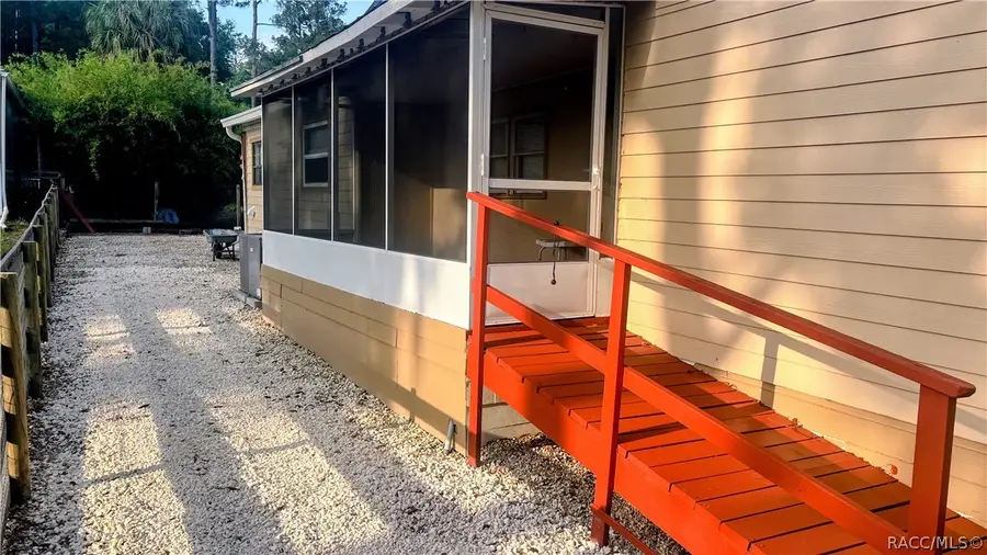 3760 W Ivy Street, Dunnellon, FL 34433 - #2