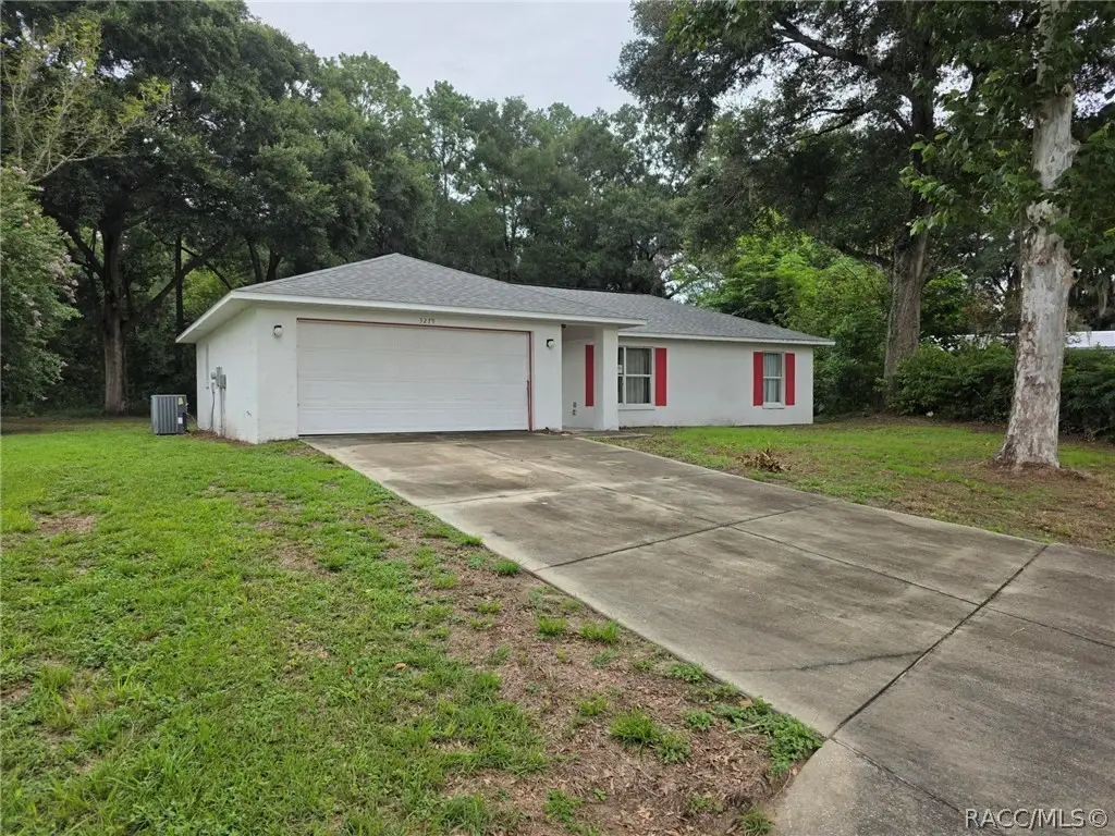 3279 SE 131st Street, Belleview, FL 34420 - #1