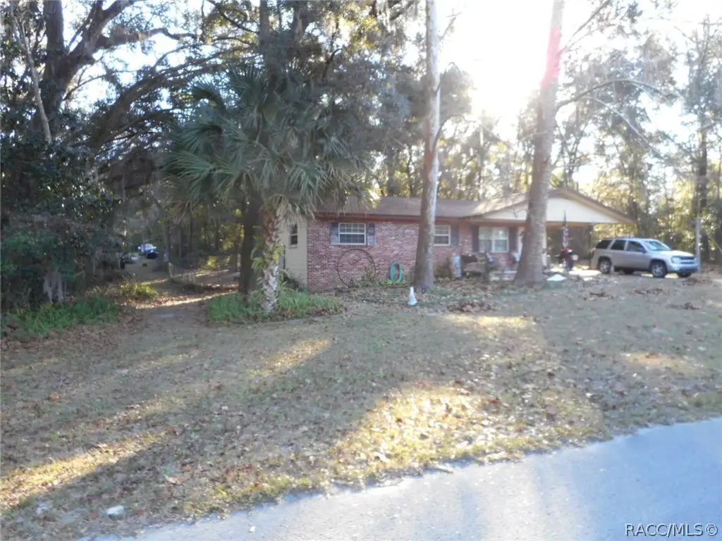 1135 SW Shorewood Drive, Dunnellon, FL 34431 - #1