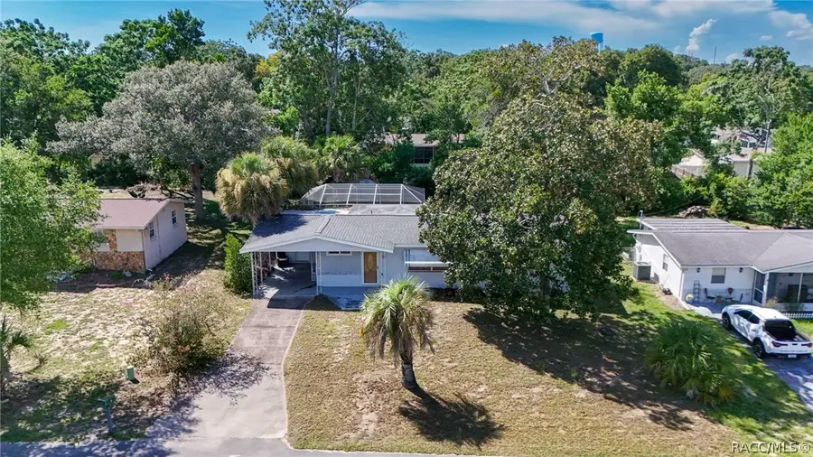 12 N Desoto Street, Beverly Hills, FL 34465 - #2