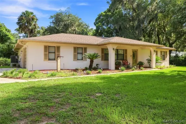 9685 W Tom Mason Drive, Crystal River, FL 34428