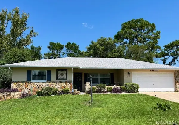 225 W Hollyfern Place, Beverly Hills, FL 34465