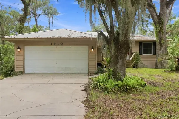 1910 NW 15th Court, Crystal River, FL 34428