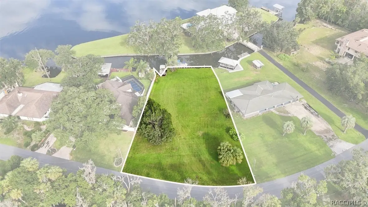 526 Miller Creek Road, Crystal River, FL 34428 - #1